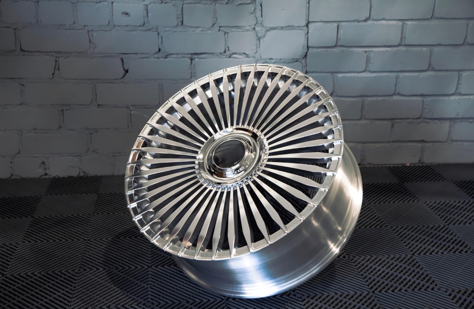 WhatsApp Image 2025-11-20 at 11.46.18 (5) FORGE SPINERS WHEELS 21 INCH FOR W222 / W223 - Image 1