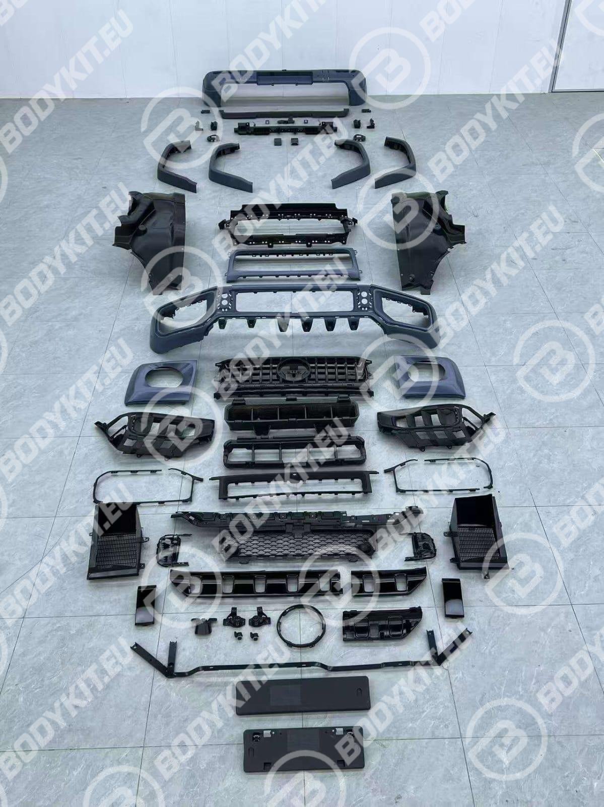Zestaw karoserii do Mercedesa G63 klasy W465, lata 2024–2026 ZESTAW KAROSERYJNY DO MERCEDES G63 KLASY W465 2024–2026