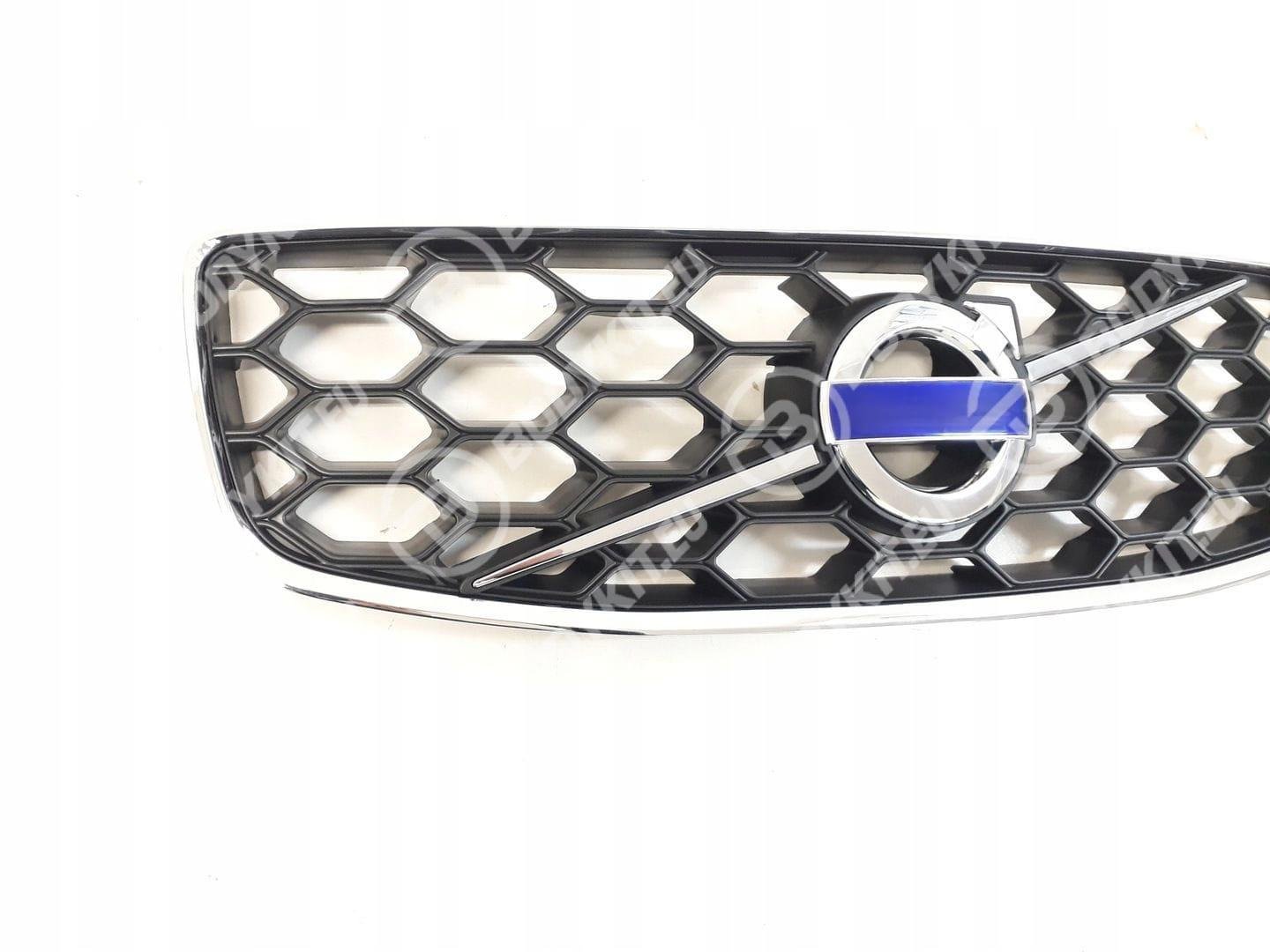 Kratka chłodnicy do Volvo XC70, modele z lat 2007–2015 Kratka chłodnicy do Volvo XC70, modele z lat 2007–2015